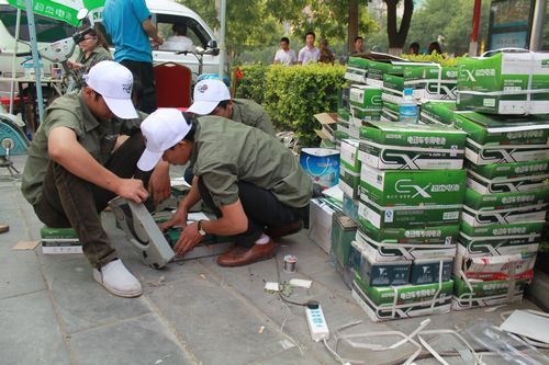 超杰從行業(yè)大局出發(fā)，堅決貫徹實施綠色環(huán)保的方針得到鄭州市民的積極響應(yīng)，活動當(dāng)天回收電池數(shù)量高達數(shù)百組。