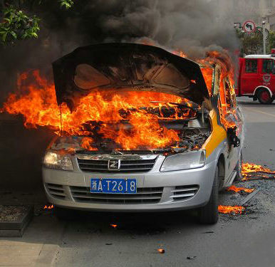 電動(dòng)車政策采購?fù)茝V 忌操之過急忽視安全