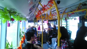 目前順德85條公交線路共有902臺TC公交車，車身以綠、藍(lán)、黃三色為主，所有車都有統(tǒng)一車型。信息時報記者 林進(jìn)挺 攝