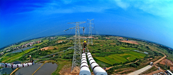 全國人大代表、湖北省電力公司總經(jīng)理尹正民