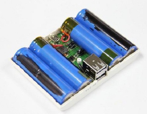 圖2:內(nèi)部導(dǎo)線沒(méi)有任何固定的移動(dòng)電源