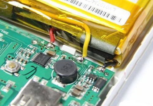 圖7:導(dǎo)線較短并且被固定住的電芯