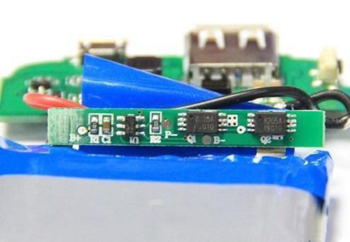 圖8:電芯保護(hù)電路