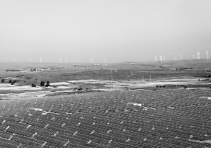 這個(gè)電站的意義在于通過(guò)風(fēng)、光、儲(chǔ)的七種組合發(fā)電方式，多組態(tài)、多功能、可調(diào)節(jié)、可調(diào)度的聯(lián)合發(fā)電運(yùn)行方式。