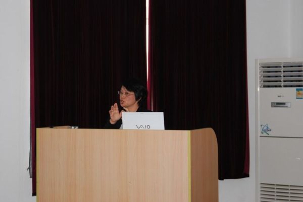 圖片說明：Dr. Wang作報告